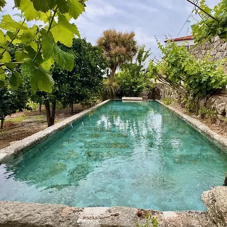 ファームステイ Quinta De Casalmato レゼンデ
