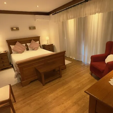 ファームステイ Quinta De Casalmato レゼンデ