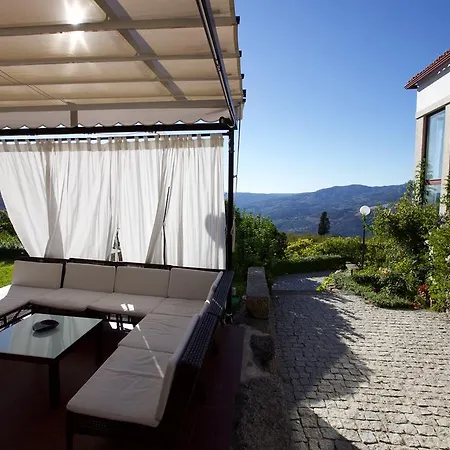 ファームステイ Quinta De Casalmato レゼンデ